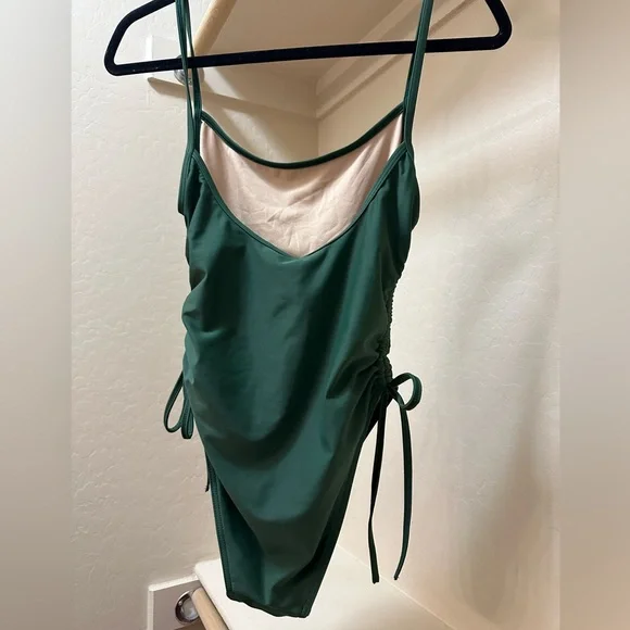 Gnash Swim -green size six - Picture 2 of 7